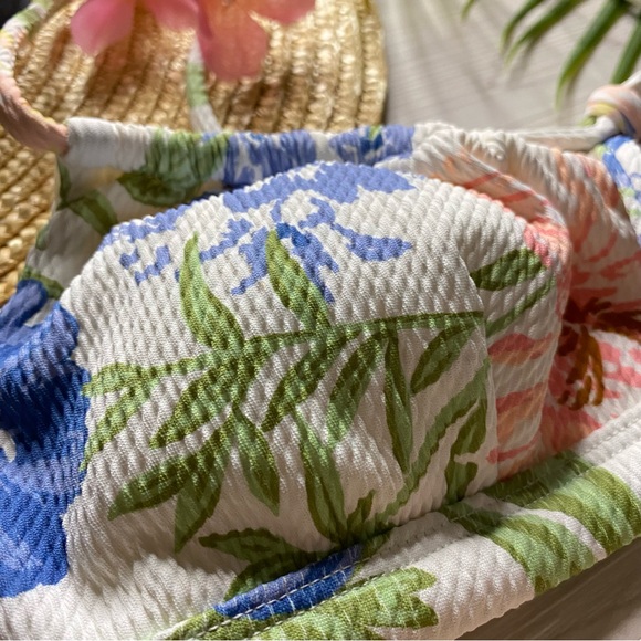 Billabong 🌼 Floral High Rise Avalon Short Bikini Bottom | Bralette Bikini Top - Picture 6 of 16